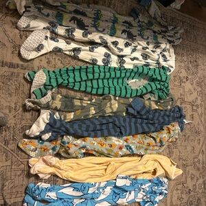 8 pairs of  Print Footed Pajamas light weight 12 months